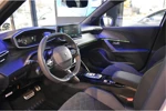 Peugeot e-2008 EV GT 3 50kWh 3 Fase Incl. BTW | REGISTRATIEKORTING! | Alcantara | Schuif/-Kanteldak | Drive Assist Pack | Dodehoek-Detectie | B