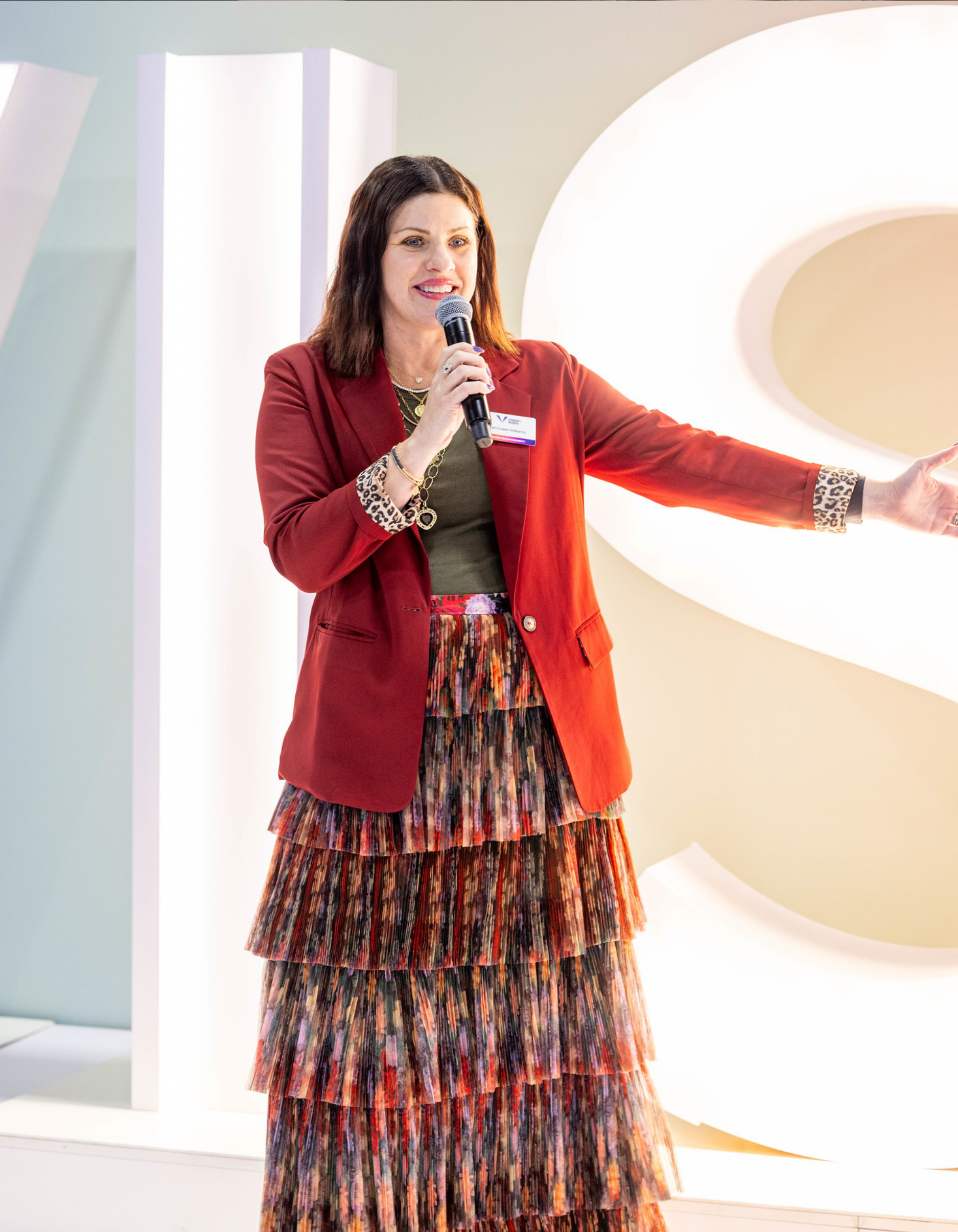 Image of Jen Cullen Williams speaking at an expo