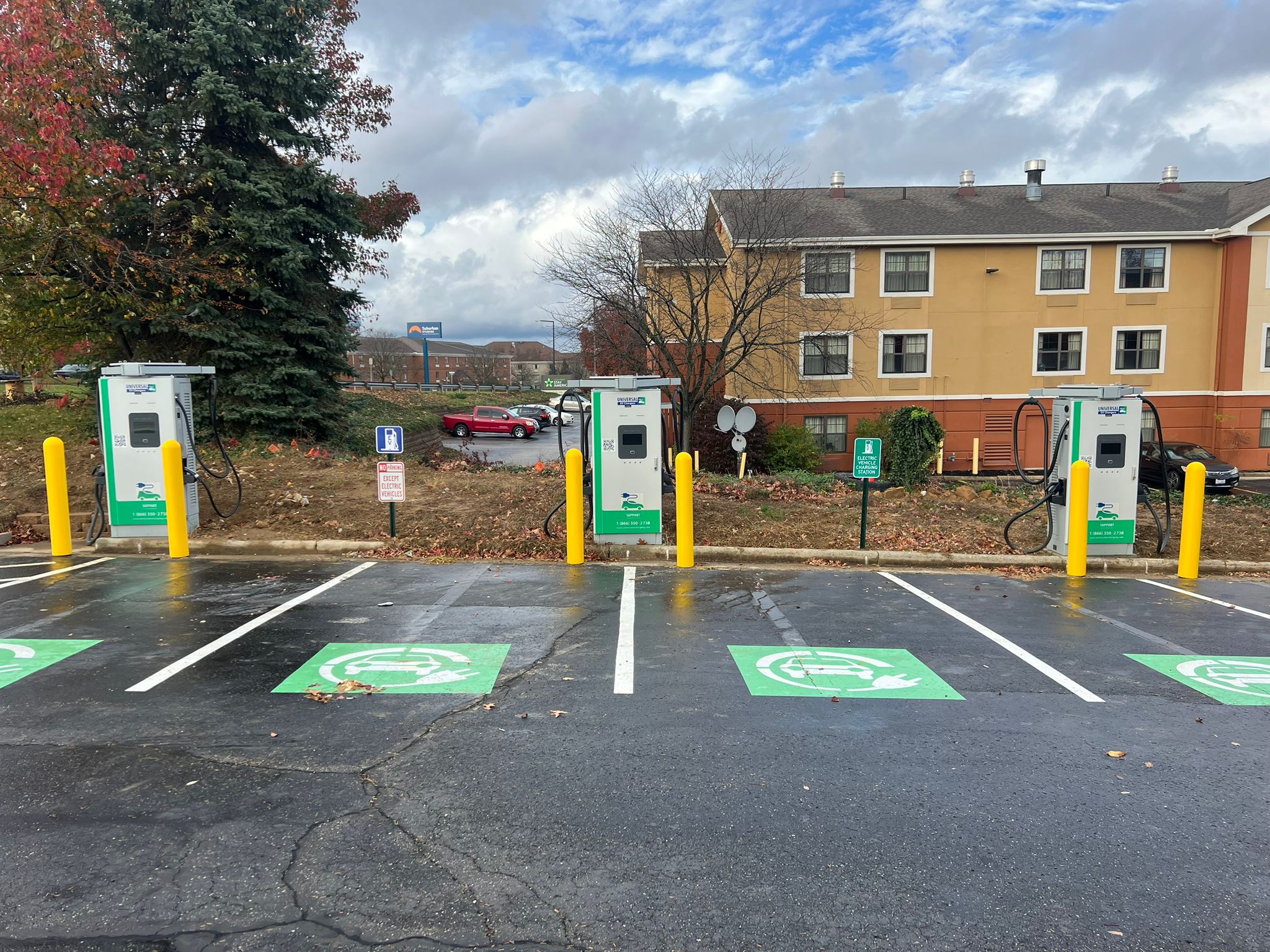 Universal EV Chargers, a Leading ChargePoint Operator, to Exhibit at EV Charging Summit & Expo 2025 in Las Vegas