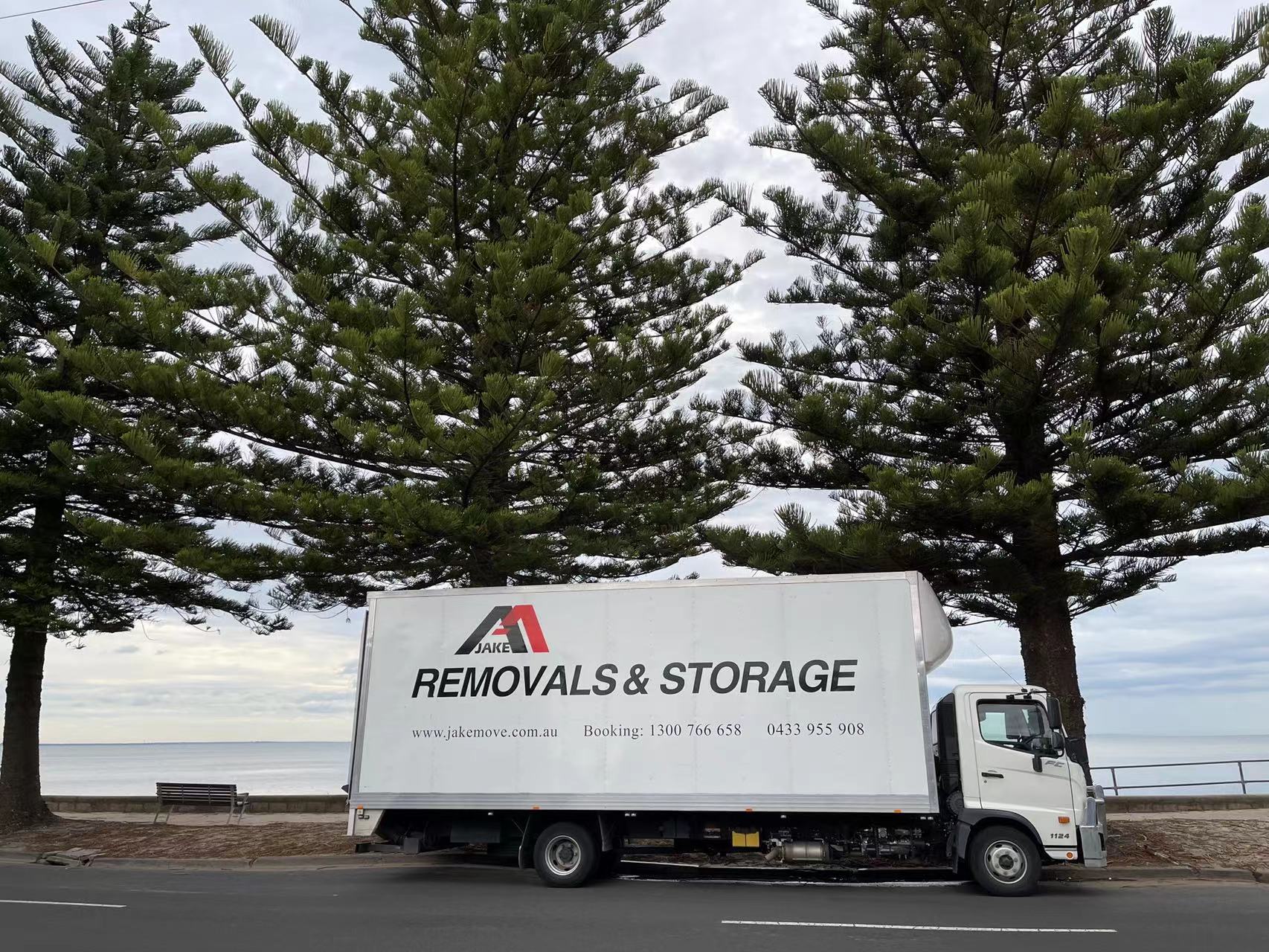 On the Move: How Rising Costs Are Changing the Way Australians Relocate