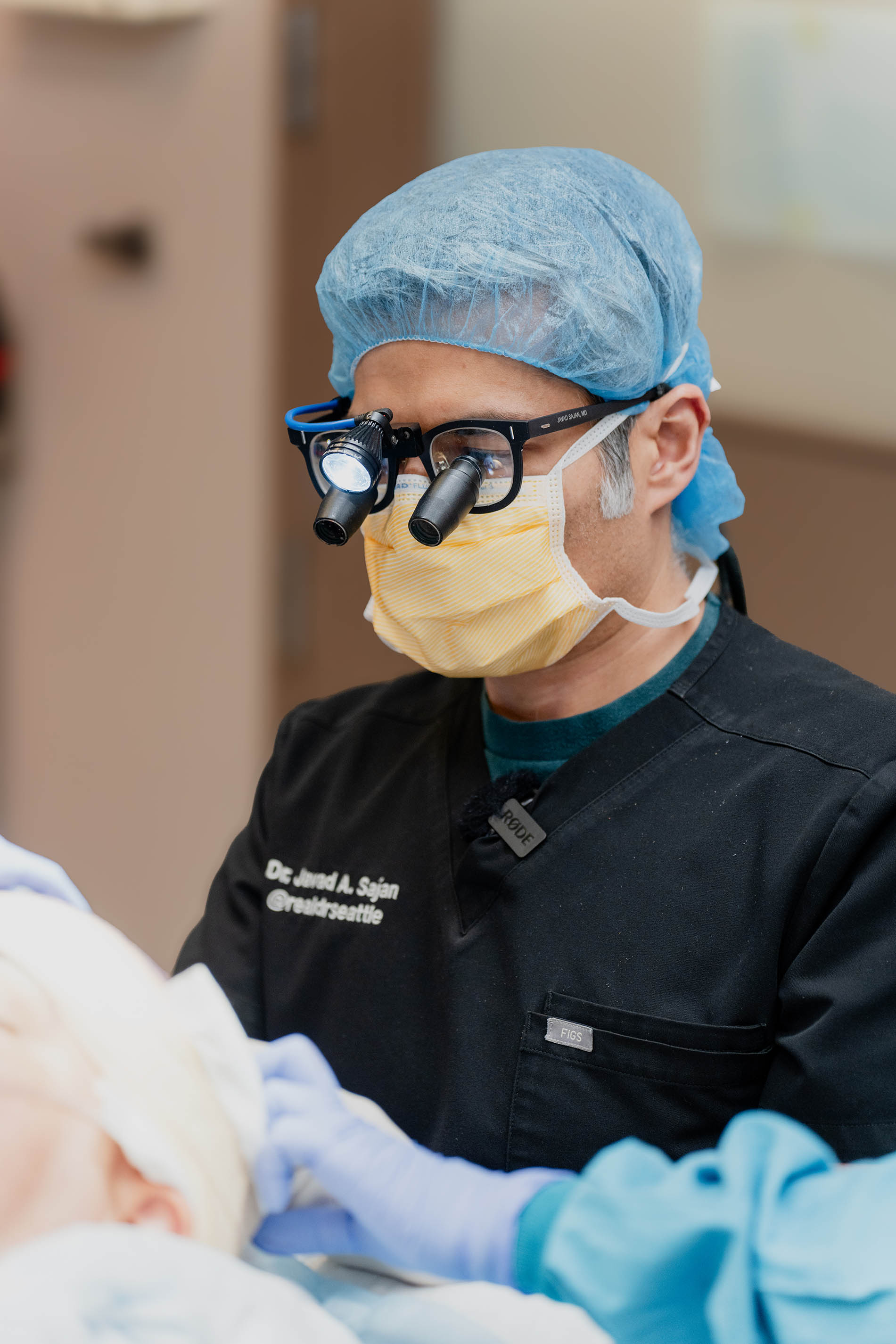Dr. Javad Sajan, MD, Reaches 1000 Google Reviews 