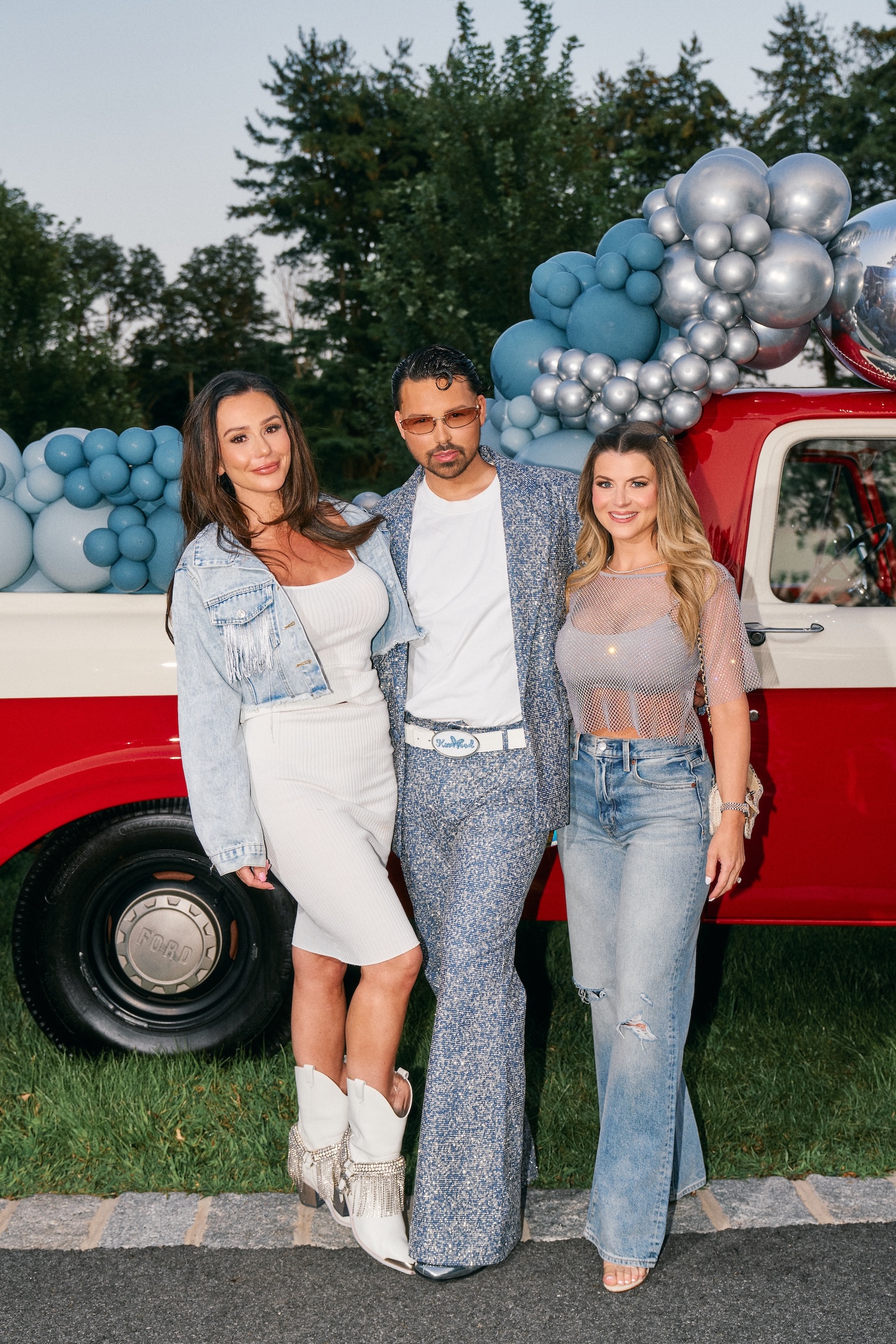 Star-Studded Kevin Kelly Charity Fashion Show Raises Nearly $8,000 for Kevin Kelly Vision