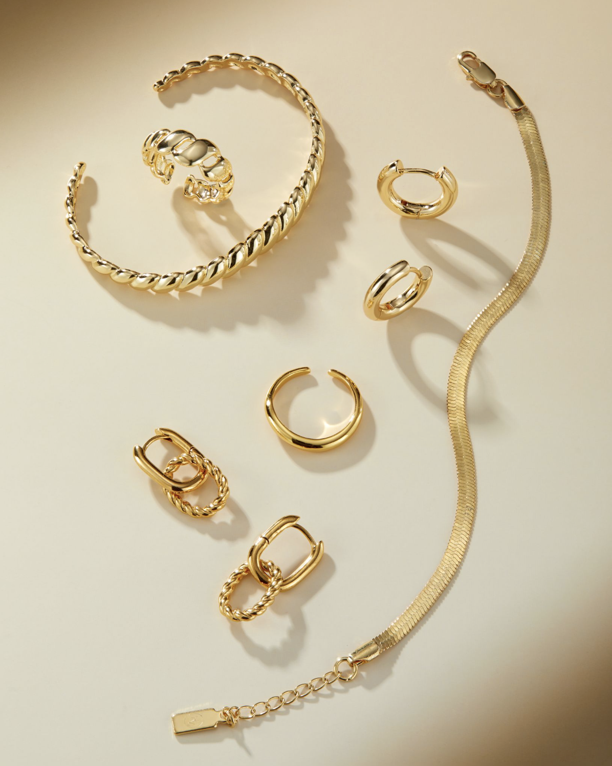 Hearts Valley's Vintage Watch Ring Revival Sparks Social Media Frenzy, Signals Shift in Jewelry Market