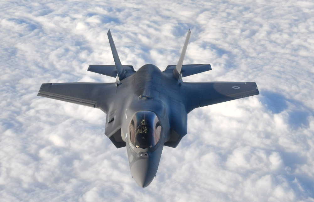 Nextech3D.ai Expands Krafty Lab Enterprise Engagement Platform with F-35 Flight Simulation Experiences Through The Squadron Partnership