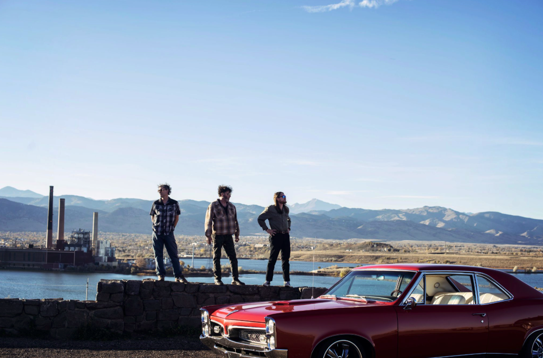 MYND READER Drops a Debut Loaded with Rock and Roll Soul, Heart and Hooks