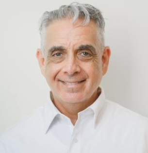 Abraham Pinchuck Advocates for a New Approach to Sales Success