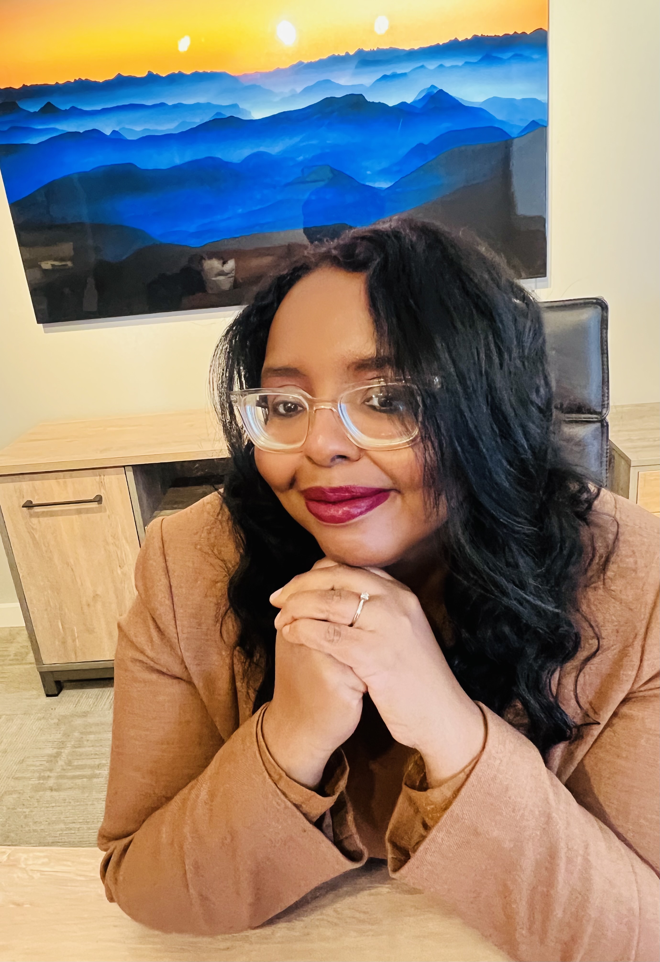 Minnesota Therapist Supports Immigrant Families Navigating Trauma and Change