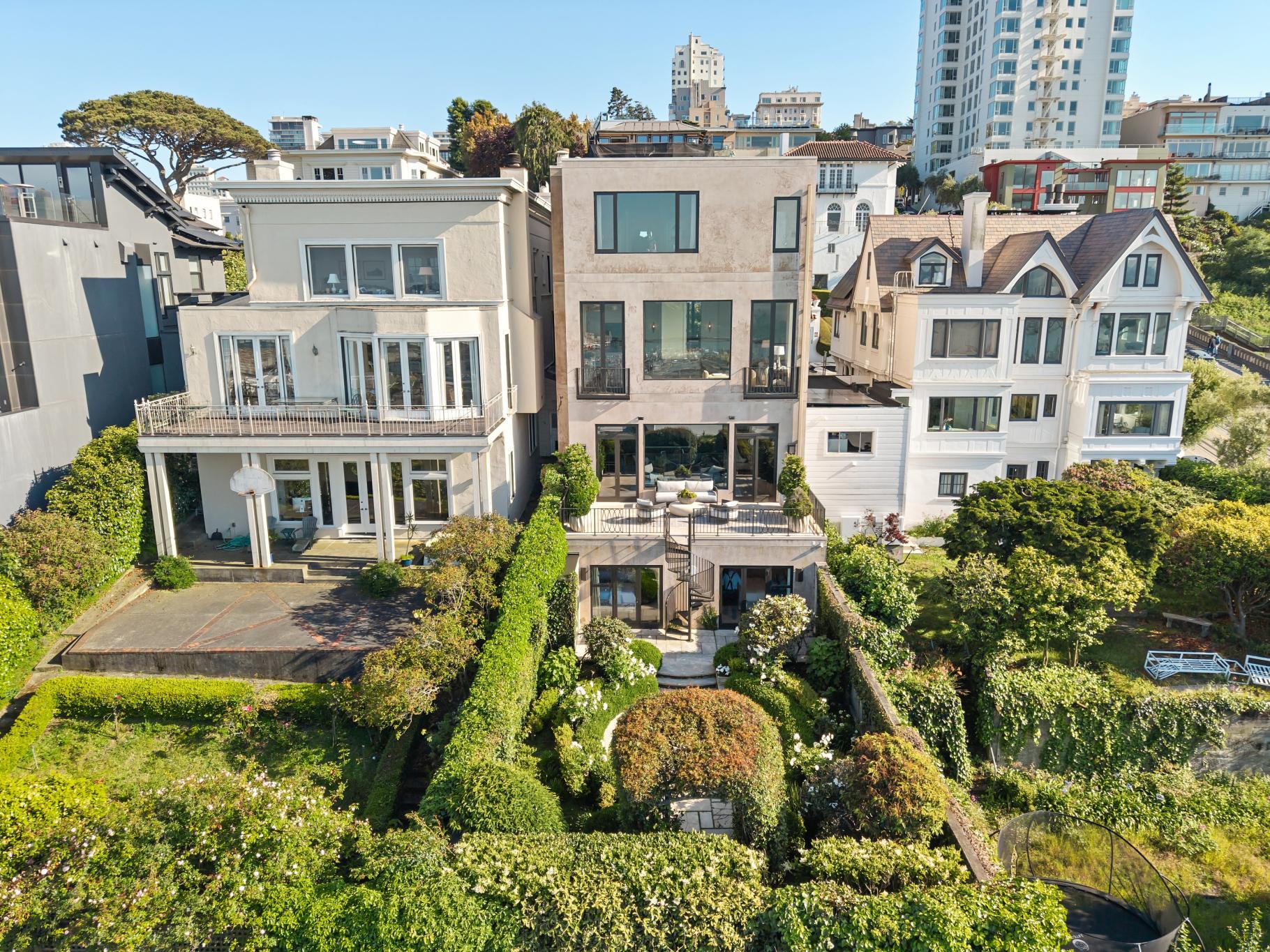 Vanguard Properties' Dan Dodd Represents Buyers in $17 Million Russian Hill Purchase