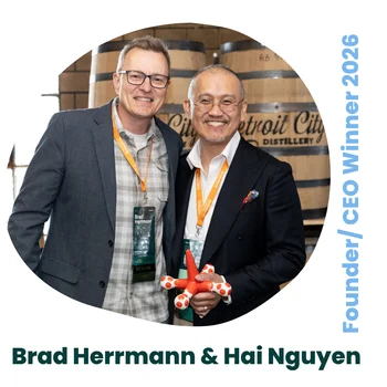 Text-Em-All co-founders Brad Herrmann and Hai Nguyen inducted into Small Giants Community Hall of Fame