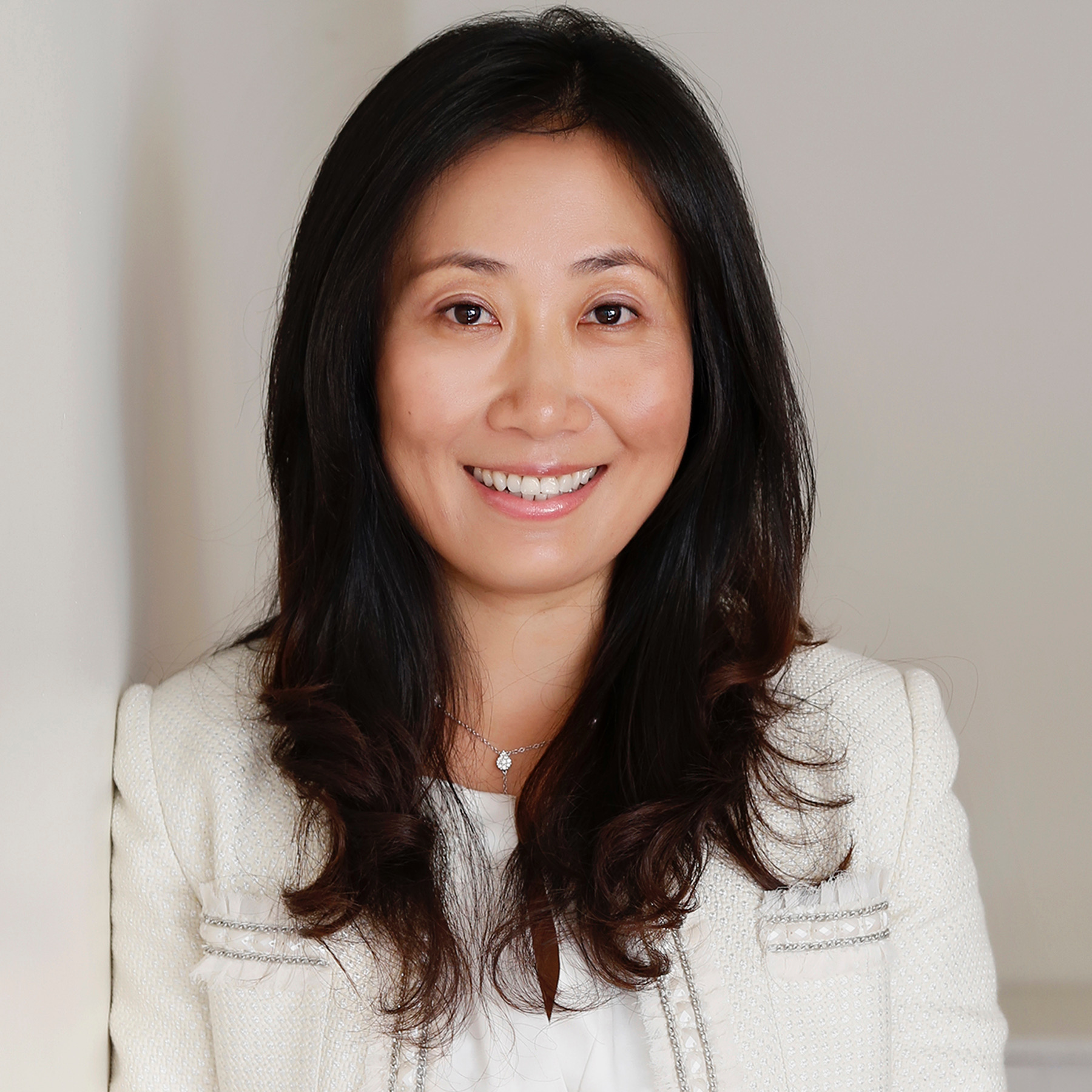 Flora Dong on Why Wealthy Families Are Moving Beyond Traditional Private Banking
