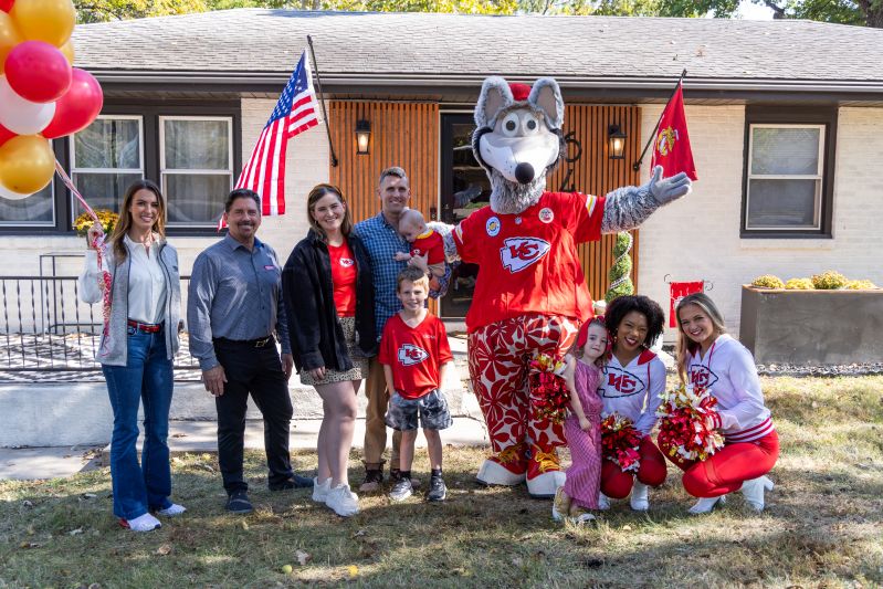 Operation Rooftop Returns for a Third Year: TAMKO and Kansas City Chiefs Honor America's Heroes on Nation's 250th Birthday 
