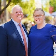 Top Real Estate Agent in Roseville, CA: Steve + Heather Ostrom