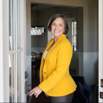 #1 Realtor in Whidbey Island, WA: Kristen Stavros