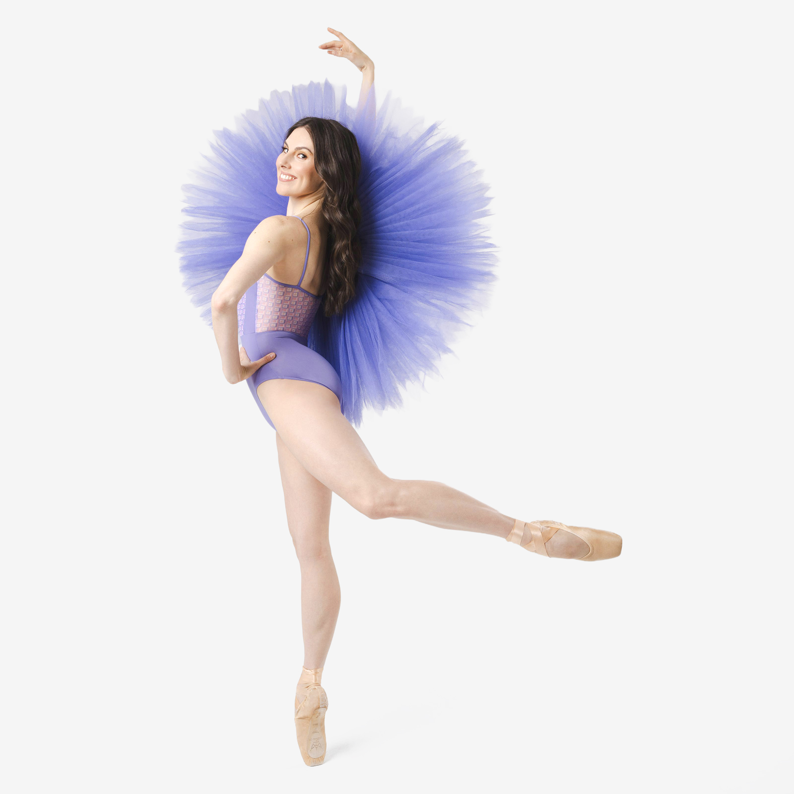 Só Dança and Tiler Peck Continue Collaboration to Inspire the Next Generation of Dancers