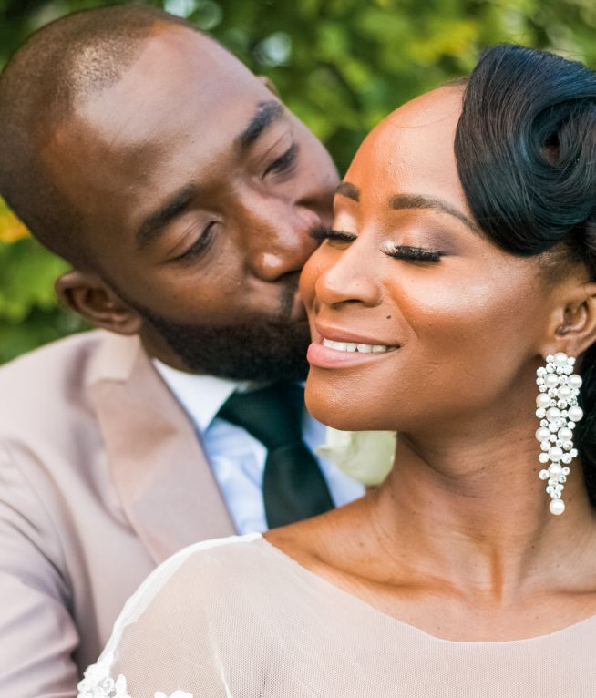 Lily & Lime Explains How Engagement Photography Can Help Couples Tell Their Love Story Before the Wedding