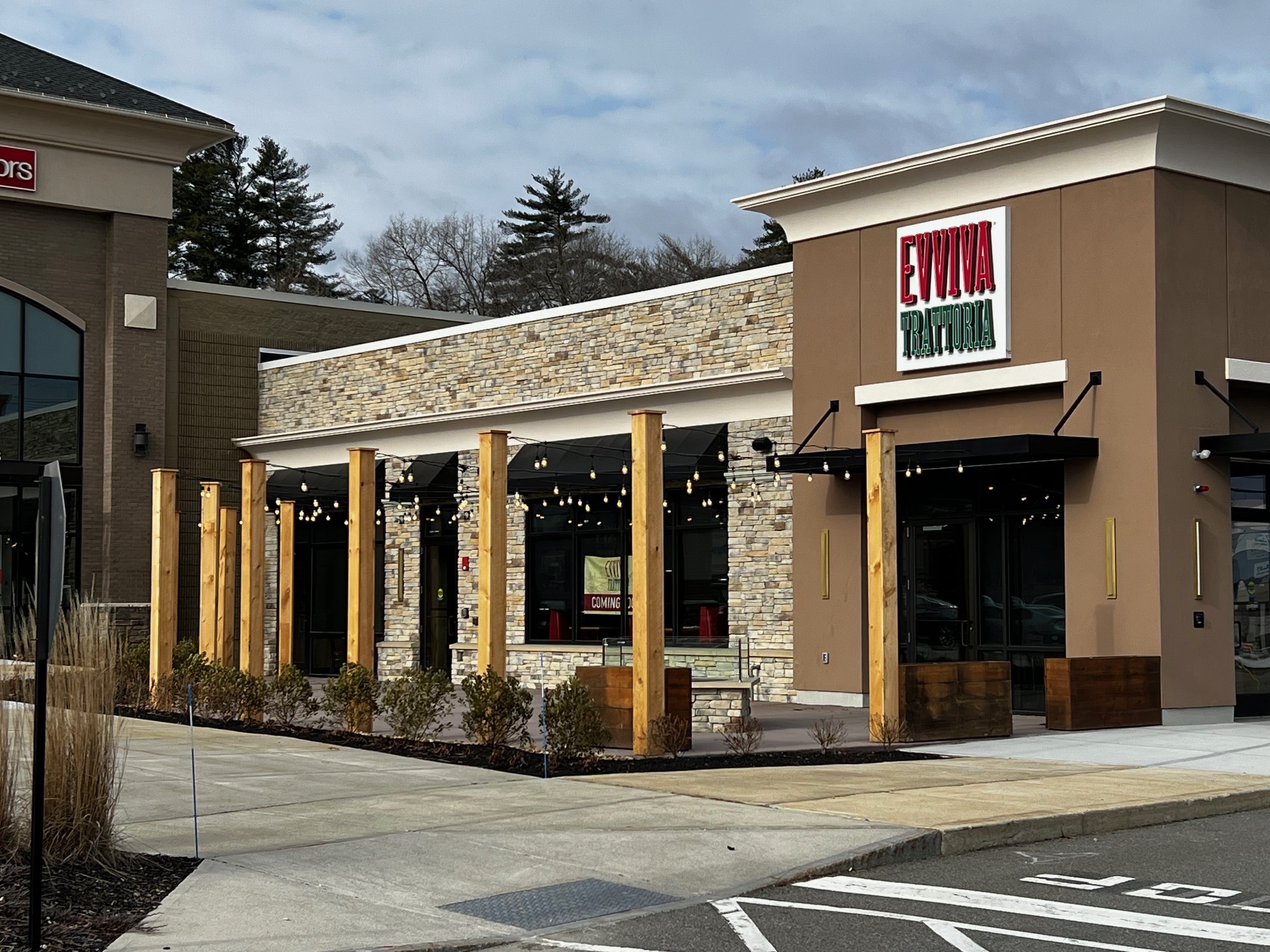 Evviva Trattoria Opens Second New Hampshire Location in Bedford