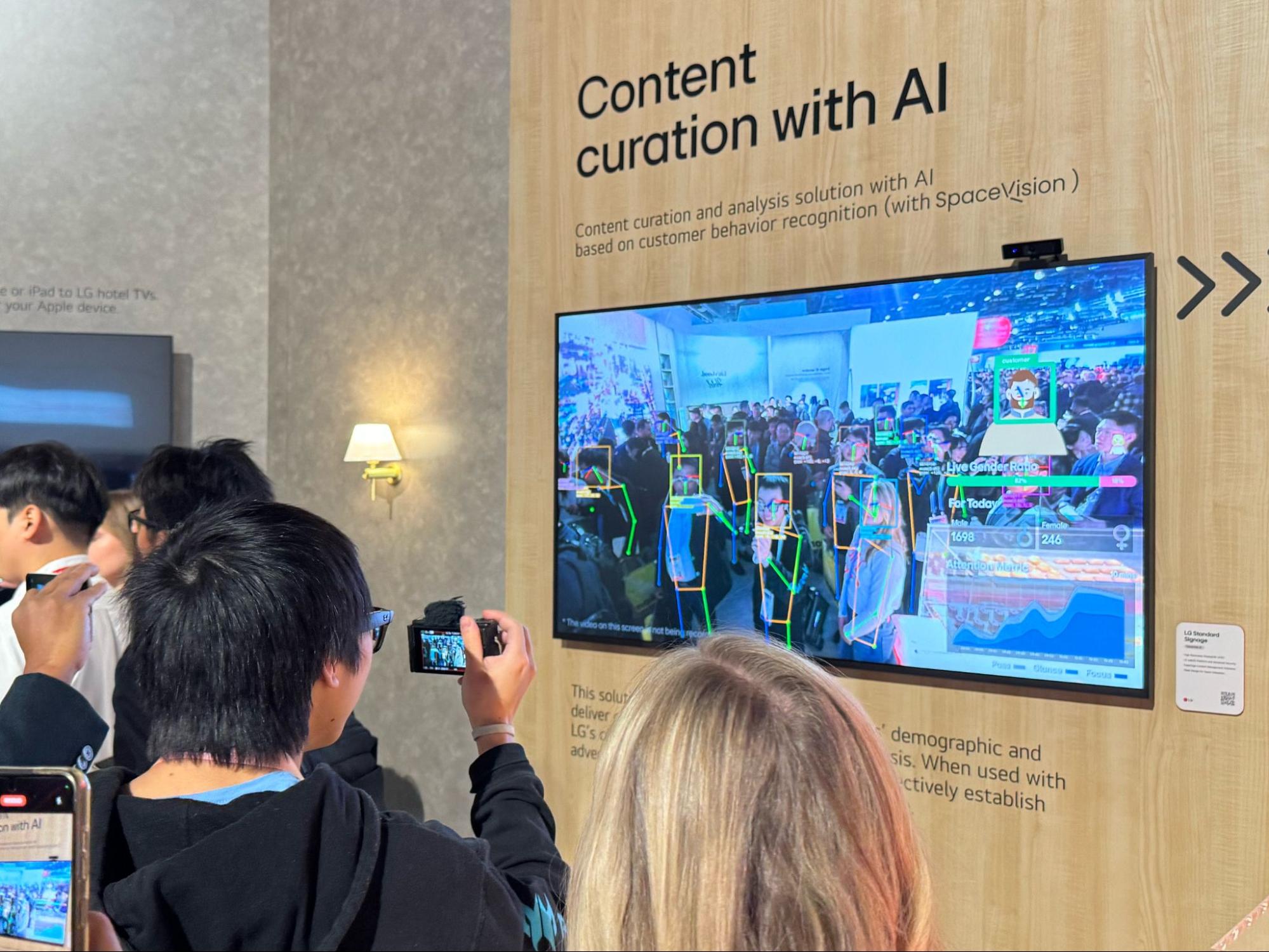 A New Era of DOOH and Retail Media: AI-Powered Insights and Optimization with SpaceVision AI 