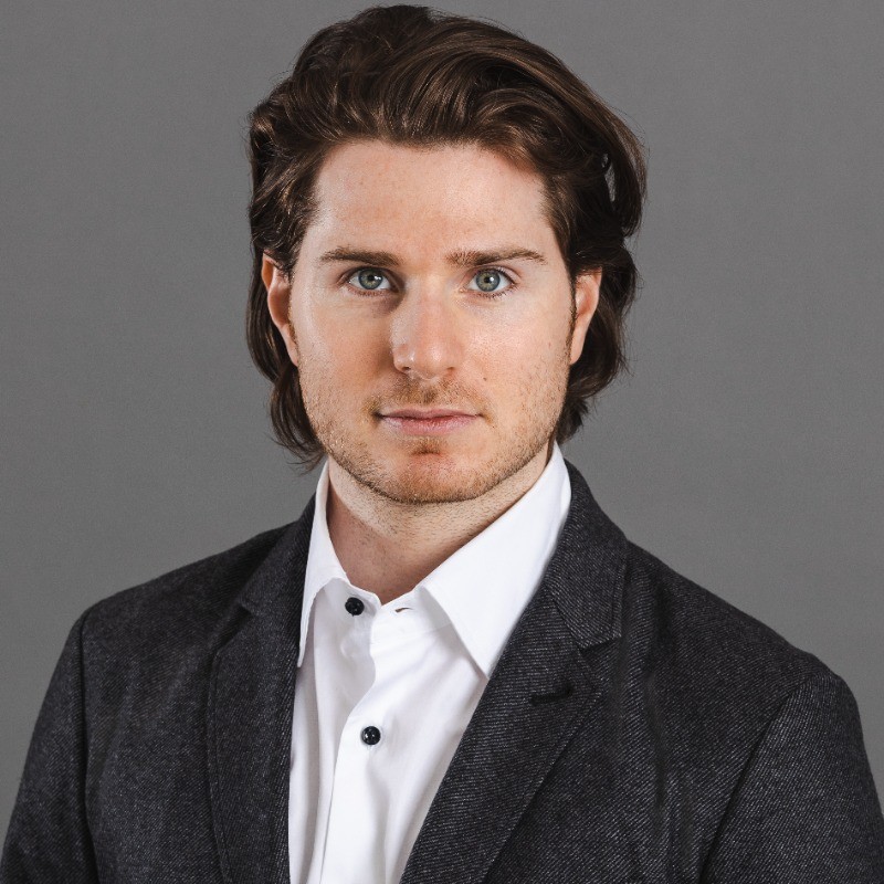 Oliver Swig's Visionary Leadership Spearheads SOJA Ventures to New Heights