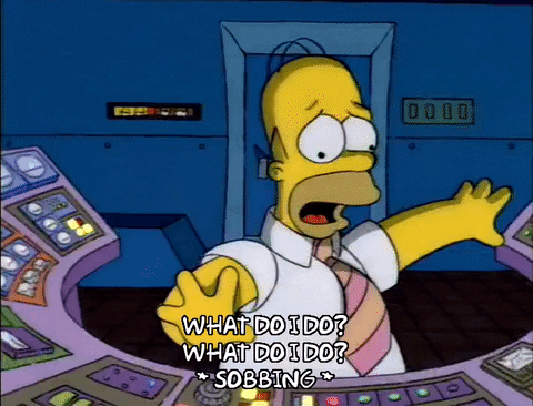 Homer Simpson bezradně u ovládacího pultu s popiskem „What do I do?“ – pocit iOSáka po prvním setkání s Android Studiem a Gradlem