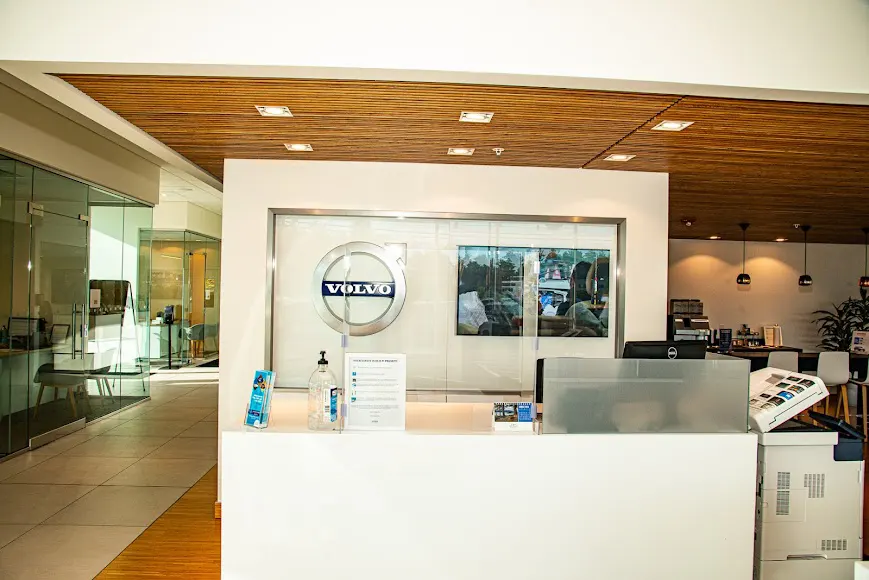 Lovering Volvo Cars Concord Front Desk