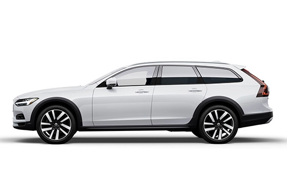 White Volvo V90 Cross Country