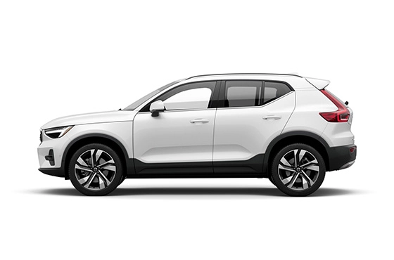 White Volvo XC40