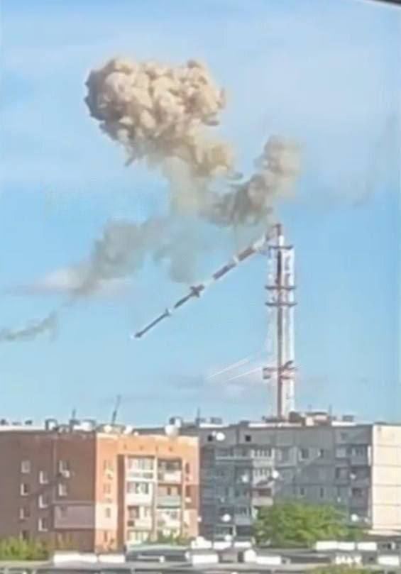 A TV tower partially collapsed in Kharkov