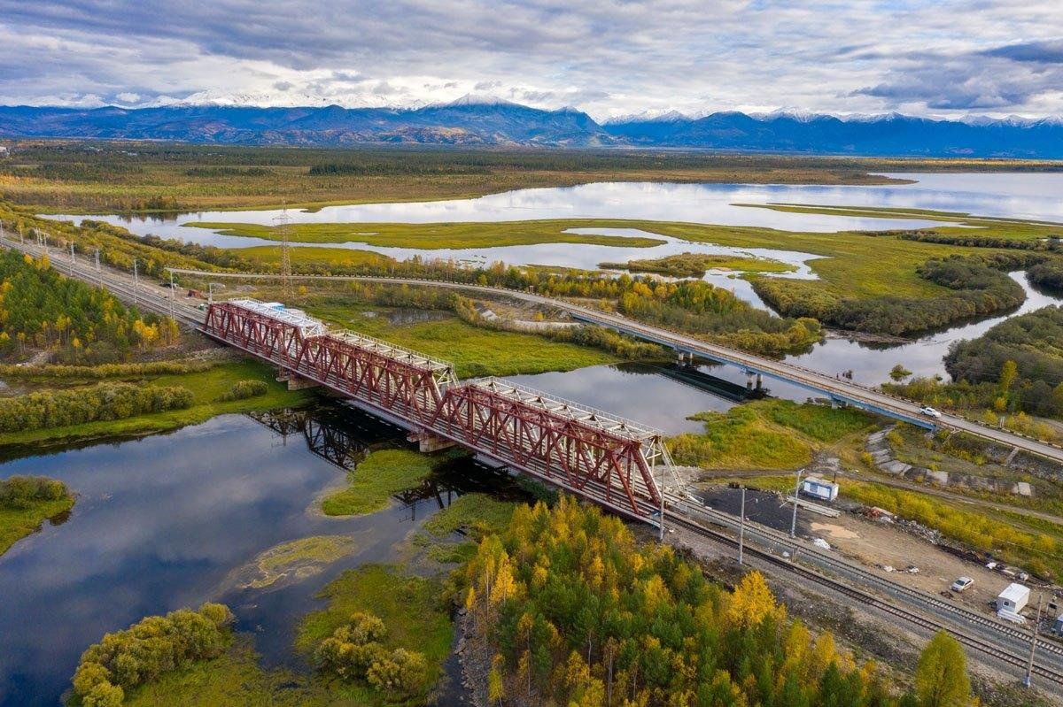 Мост северобайкальск. Байкало-Амурская магистраль. Станция Кичера БАМ. БАМ станция Амгунь. Байкало-Амурская железная дорога.