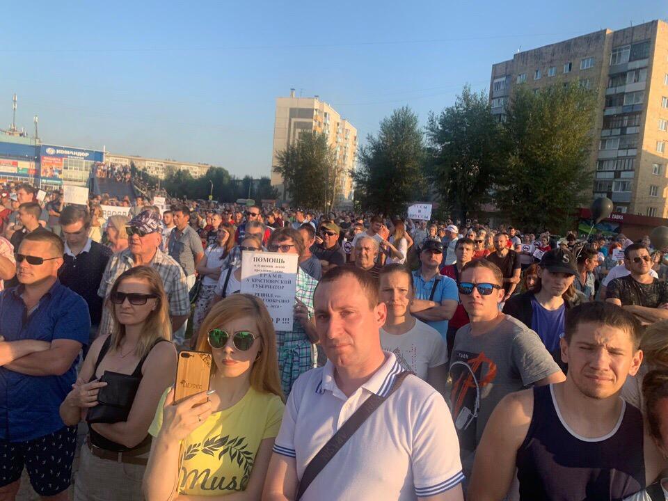 Новости сегодня последние свежие москва и область. Митинг в Красноярске. Новости Красноярска сегодня последние свежие. Усс на улице. Усса в отставку 2023.