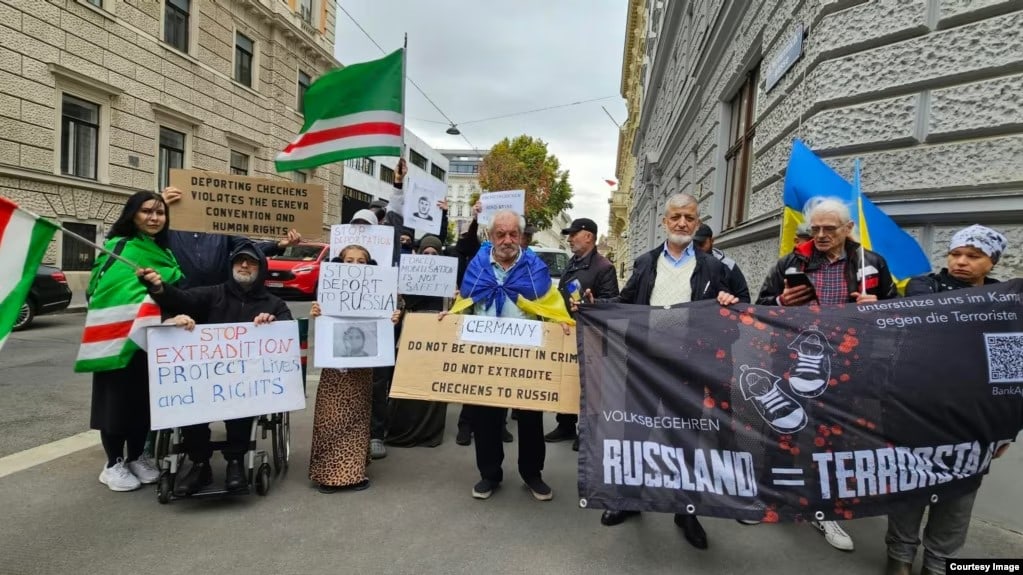 В Австрии прошёл митинг в поддержку чеченских беженцев, преследуемых силовиками