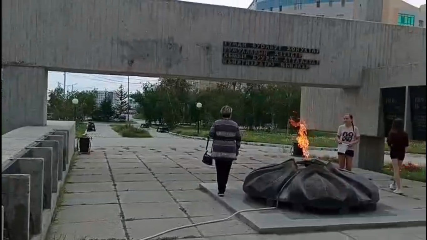 КПРФ не смогла провести митинг на пустой площади в Якутске