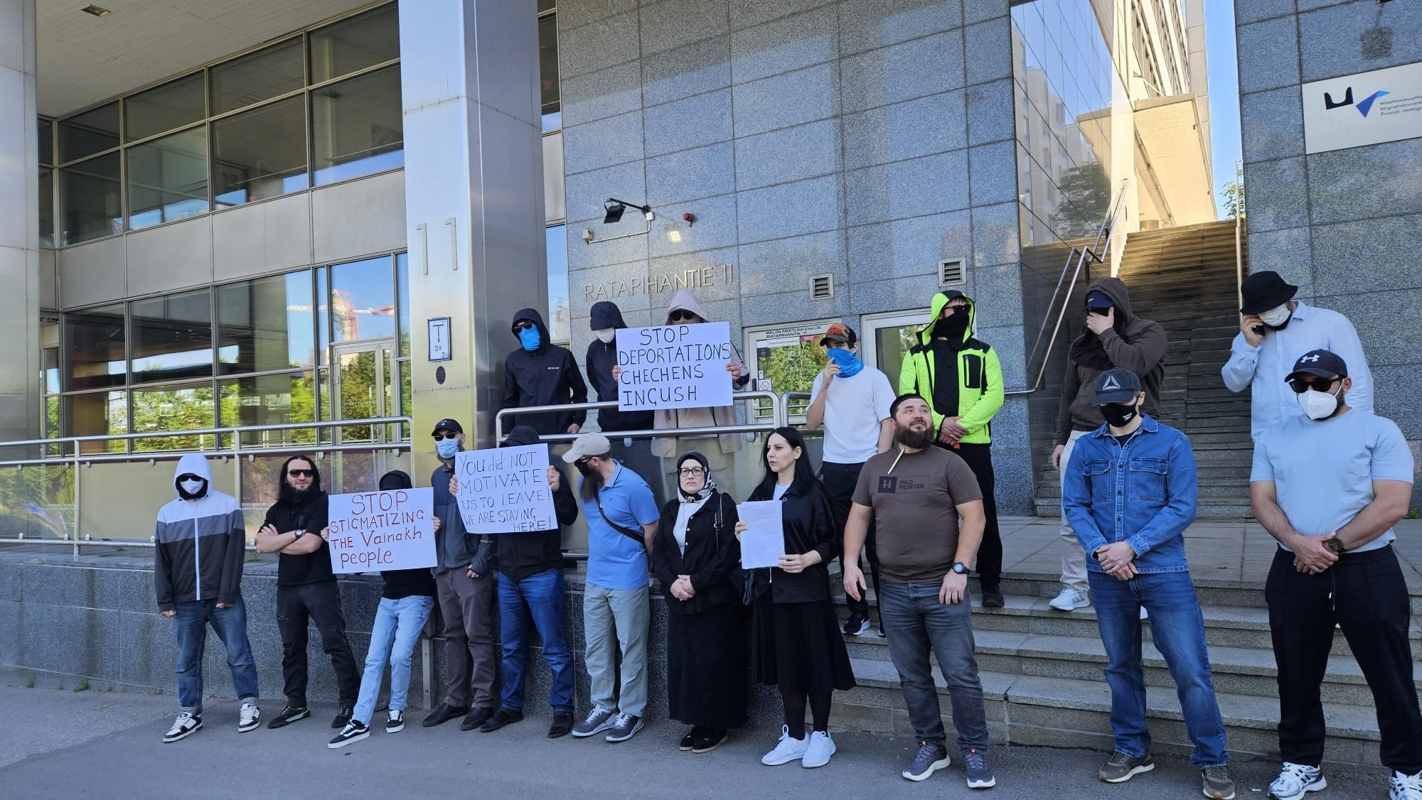 Пикет в поддержку чеченских беженцев прошел в Хельсинки