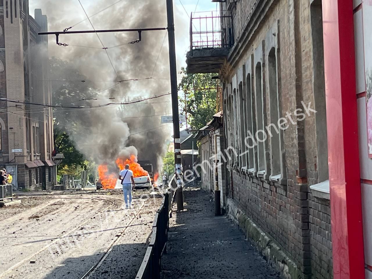 Донецк вновь под обстрелом