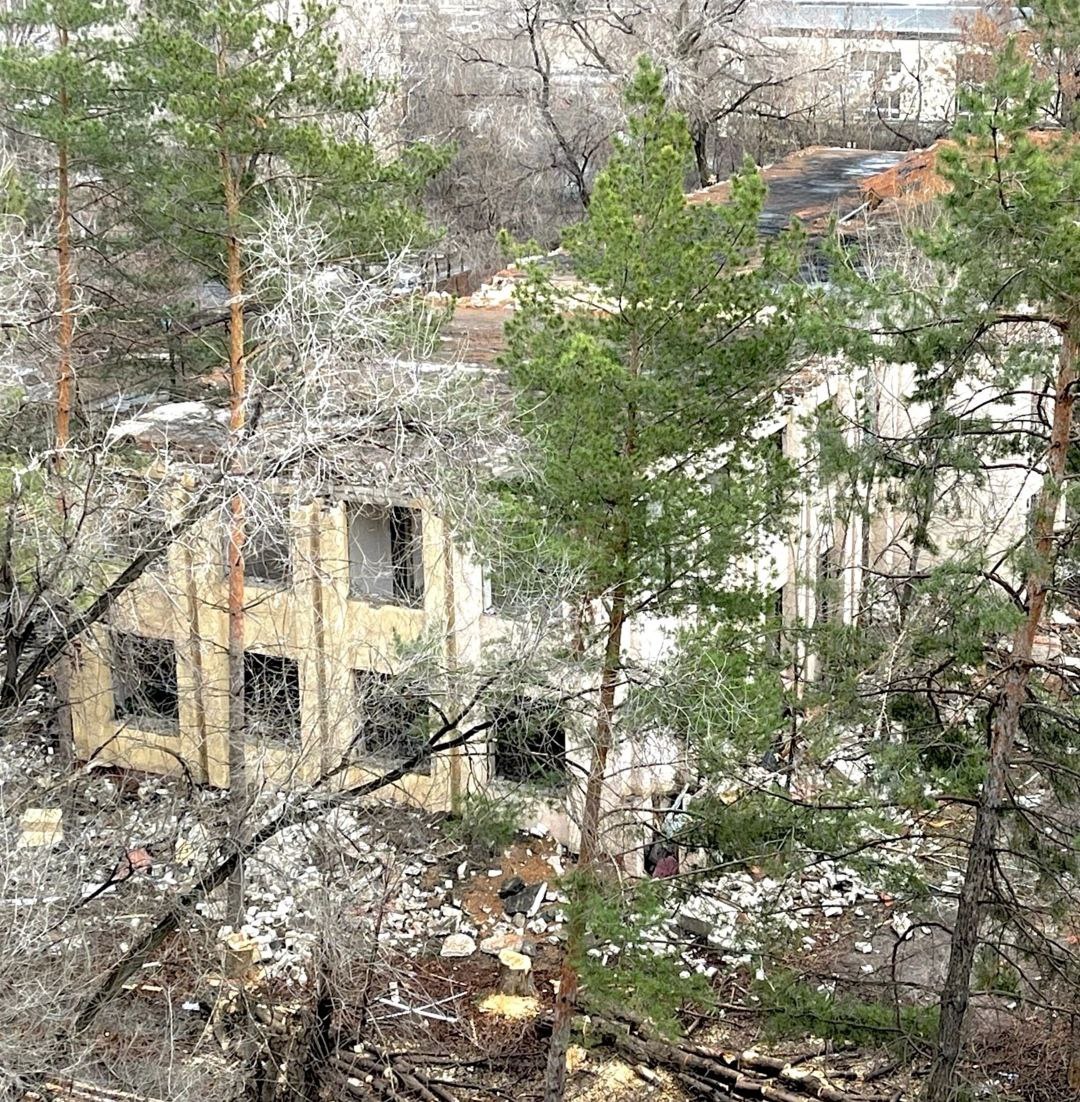 В Самаре продолжается незаконный снос детсада