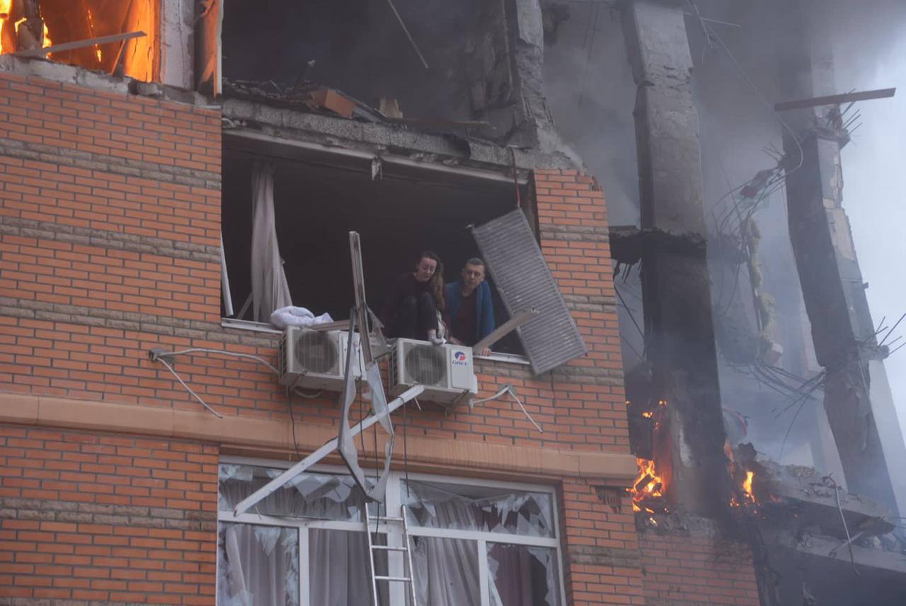 Во время атаки на Одессу чуть не завалило священника в храме