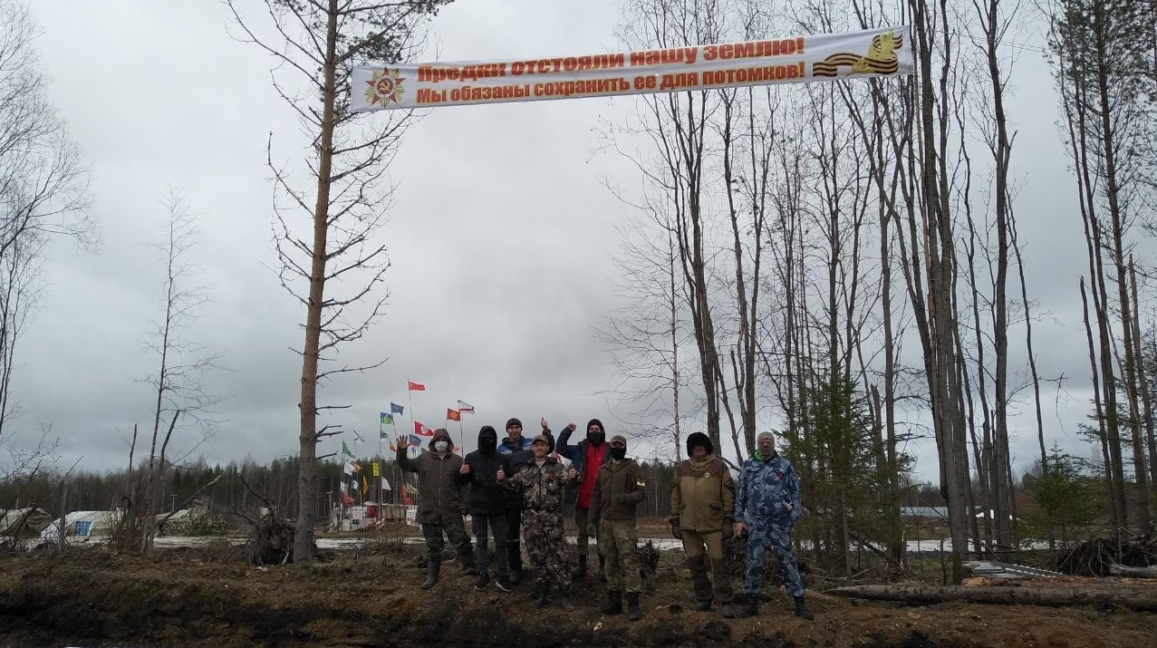 Акции 9 мая: поздравление от защитников Шиеса, штрафы за автопробеги,  депутат поет в автозаке