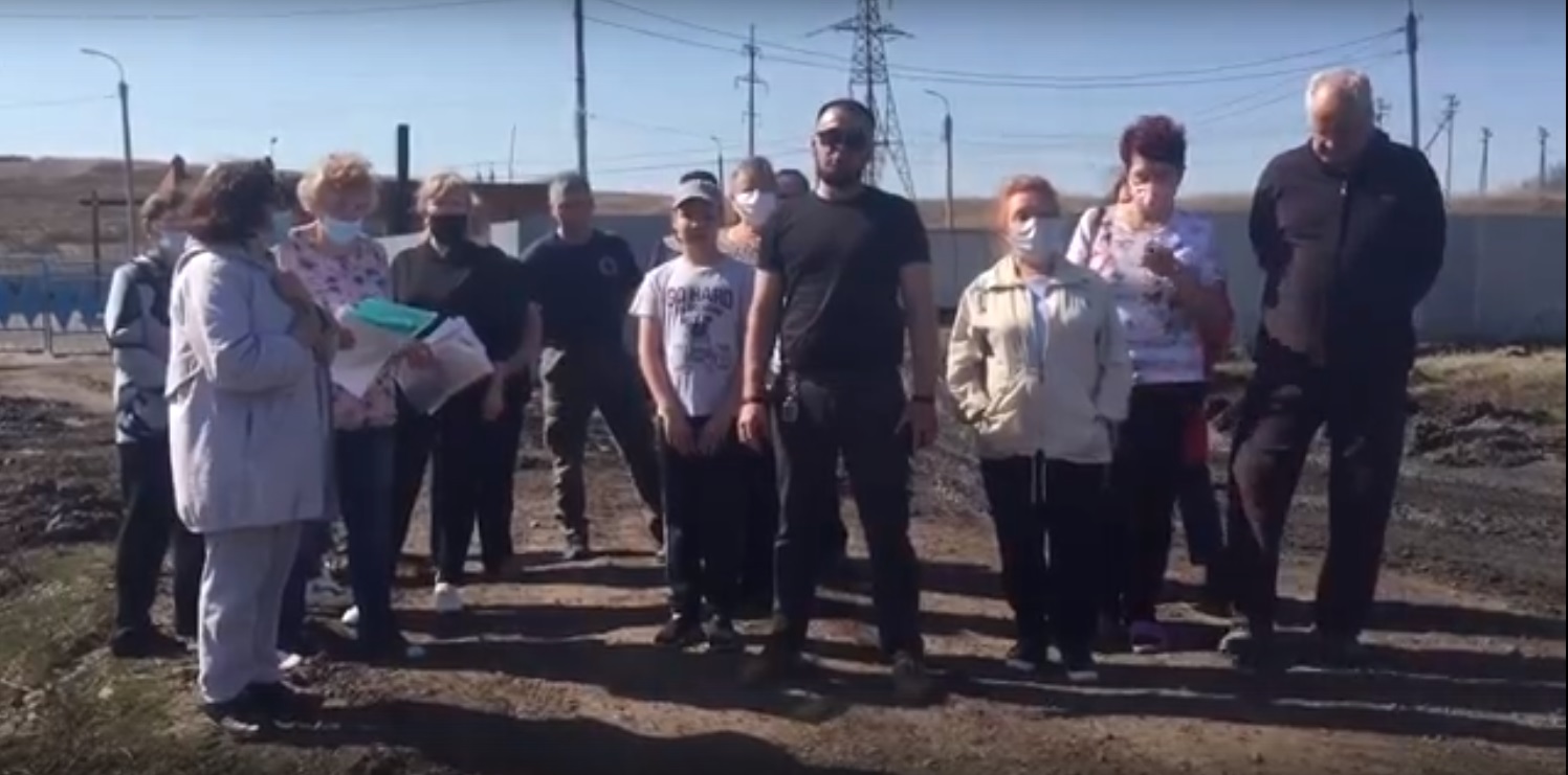"Дышать не можем": жители Стерлитамака записали обращение к губернатору из-за невыносимого запаха