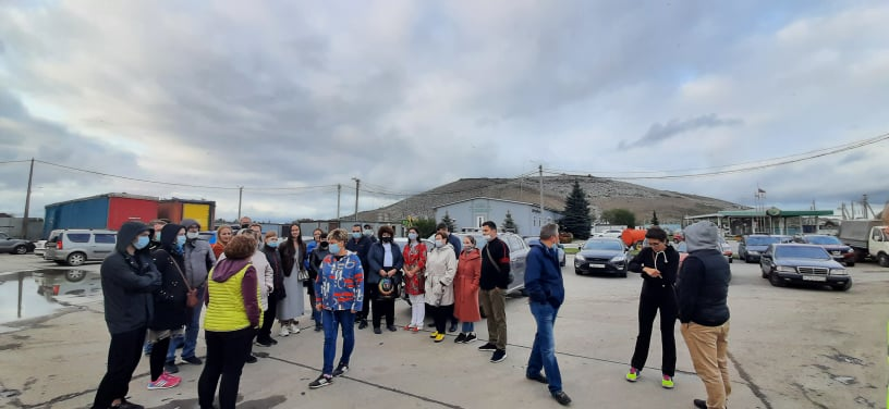 Народный сход против свалок рядом с Гатчиной в Ленобласти