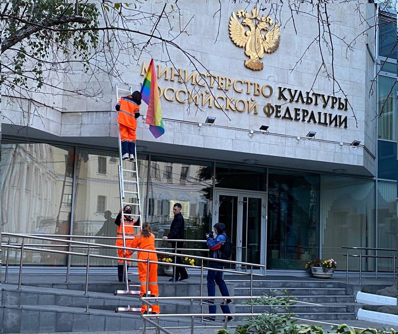 Полицейские задержали активистов Pussy Riot
