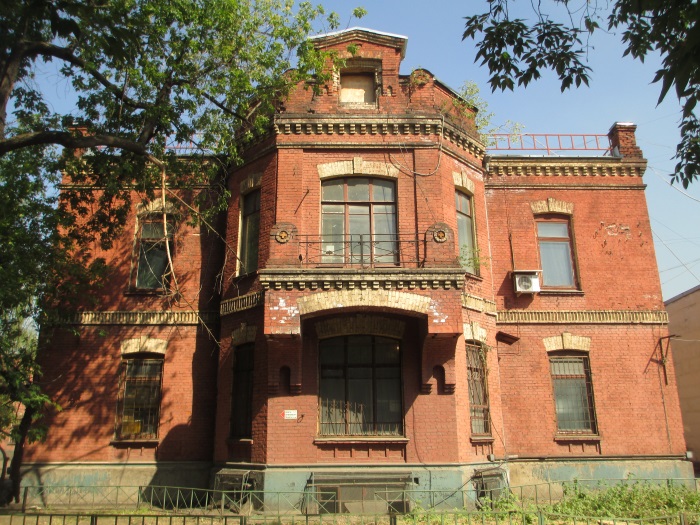 Защитят ли "православные активисты" старинную церковь в Москве?
