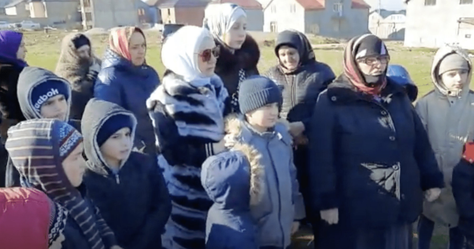 Жители посёлка в Дагестане просят главу республики построить им школу