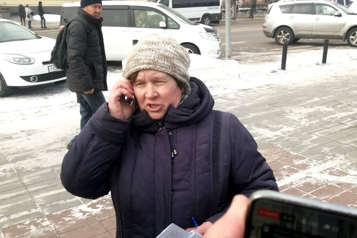 Пенсионерку из Улан-Удэ оштрафовали на 250 тысяч рублей за акцию в поддержку Навального