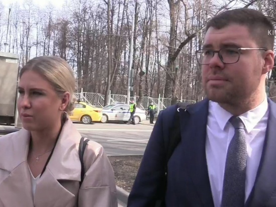 Любовь Соболь демонстративно покинула зал суда