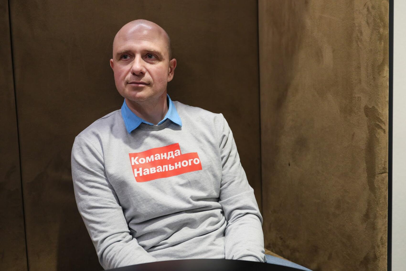 Из России уехал бывший координатор штаба Навального в Екатеринбурге