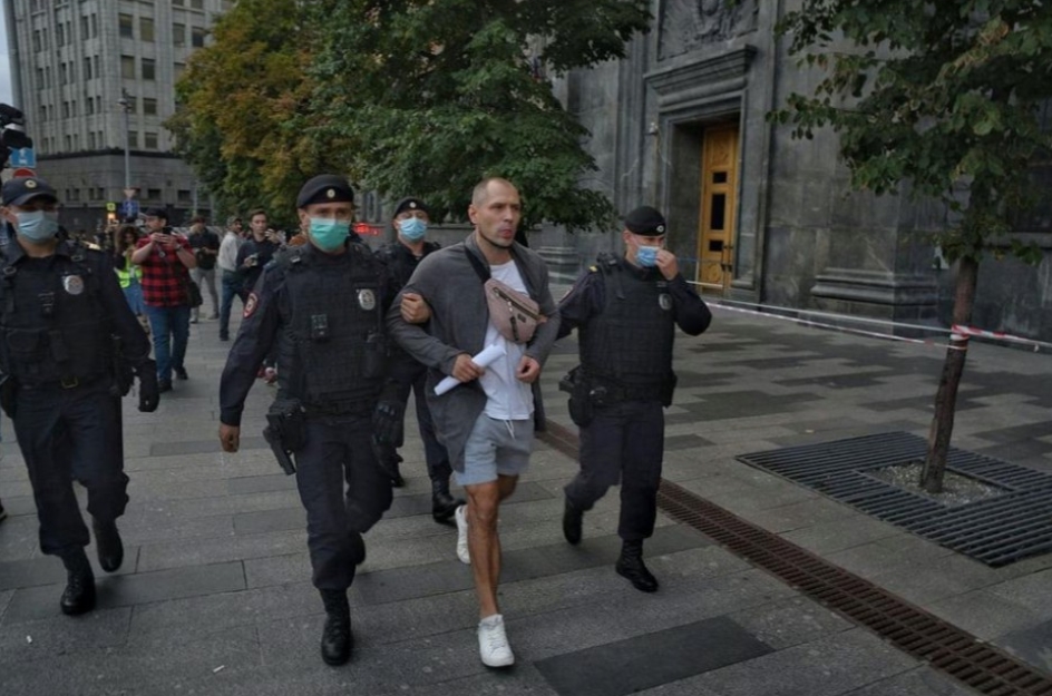 Задержанного на Лубянке журналиста RT Илью Васюнина отпустили из полиции спустя два дня