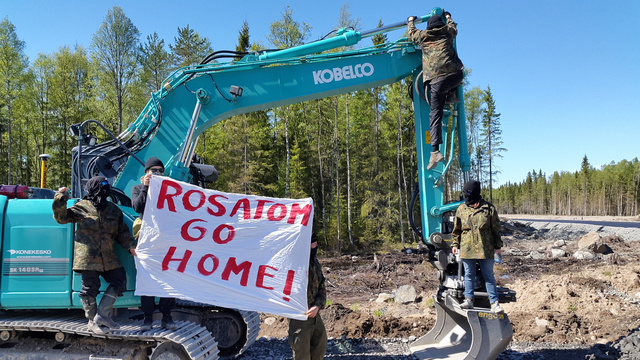 Полиция разгромила лагерь протестующих против российского атомного проекта