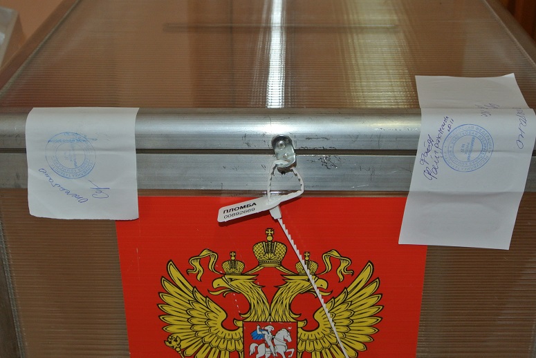 «Народ обманутых и обворованных» – за «партию жуликов и воров». Записки с выборов