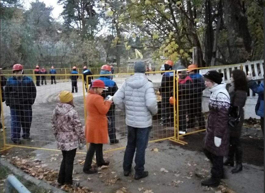Силовой захват соснового бора на Живописной