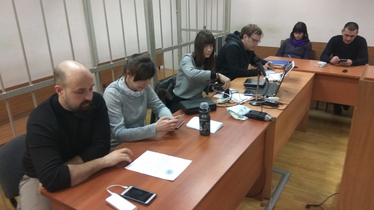 Судилище над активистом обернулось эвакуацией