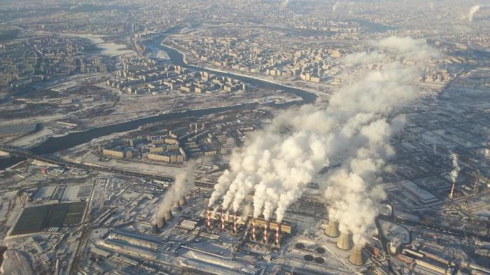 Выбросы сероводорода на нефтеперерабатывающем заводе в Москве. Кому верить?